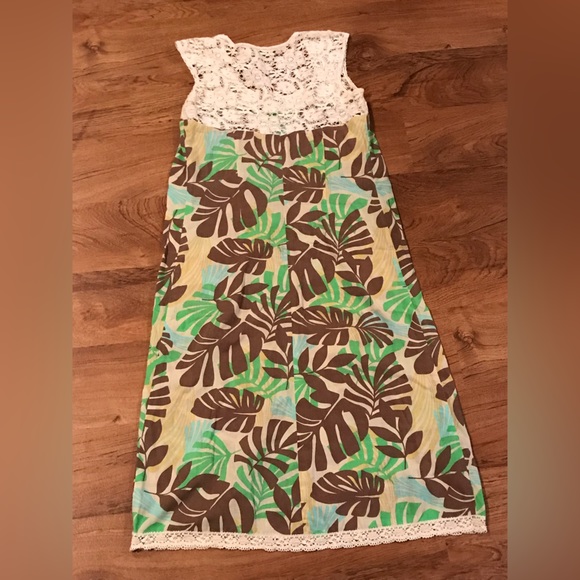 EUC stunning Lace Floral Hawaiian Dress From Urban outfitters Size Small S Midi - Picture 3 of 3